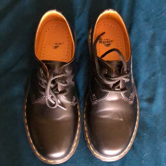 Dr. Martens - Picture 2 of 5